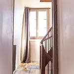 Au Pied Du Chateau, Le Grand Fux Daire