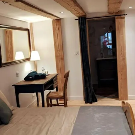 Apartment Au Pied Du Chateau, Le Grand Fux *