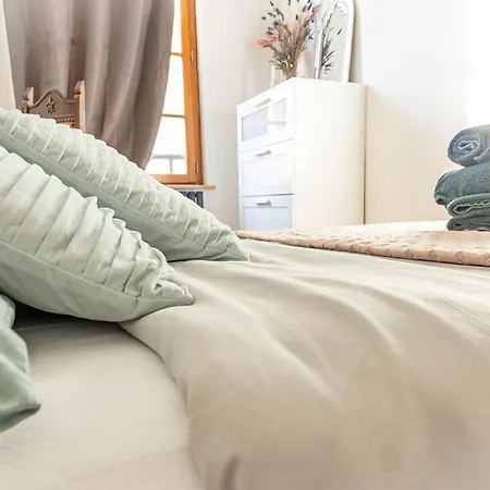 Au Pied Du Chateau, Le Grand Fux Apartment *