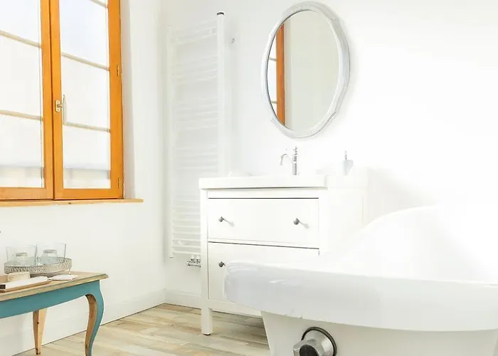 Au Pied Du Chateau, Le Grand Fux Фуа