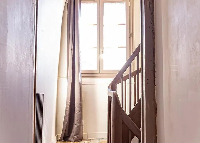 Au Pied Du Chateau, Le Grand Fux Апартаменты