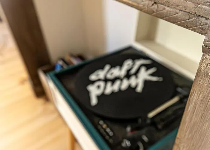 Au Pied Du Chateau, Le Grand Fux * Фуа