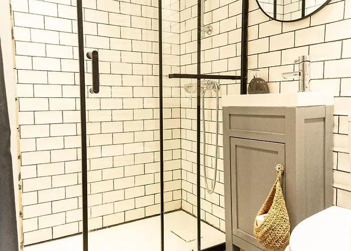 Au Pied Du Chateau, Le Grand Fux *